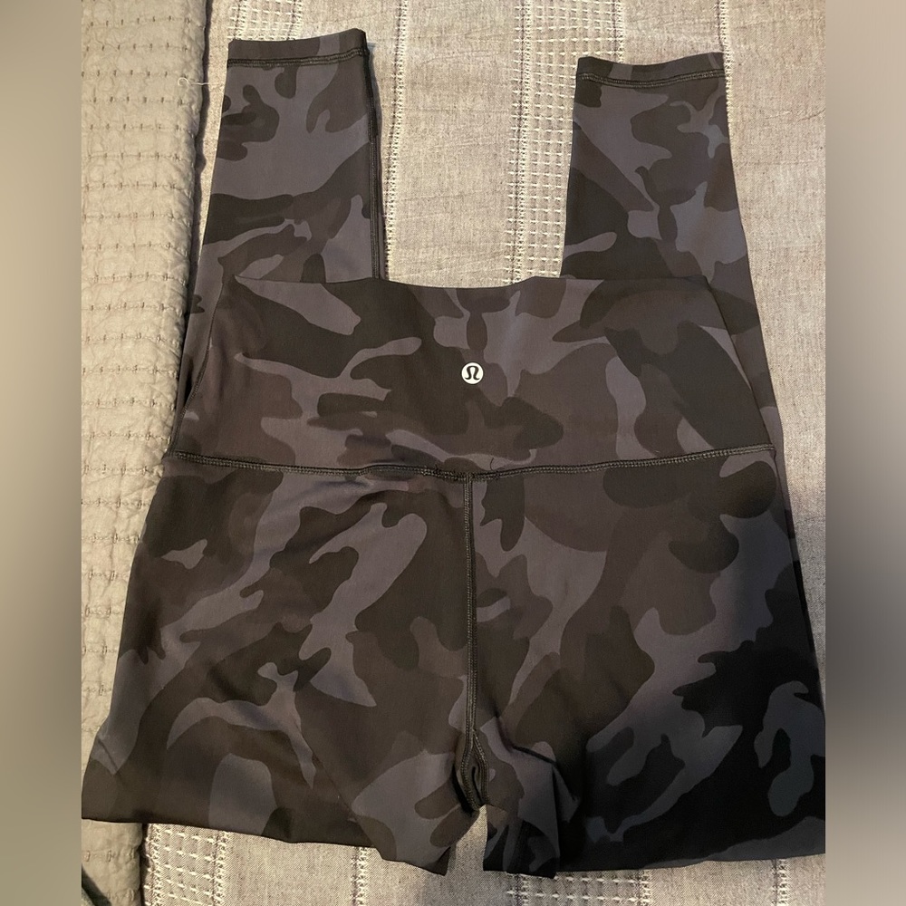 Lululemon Leggings size 10?